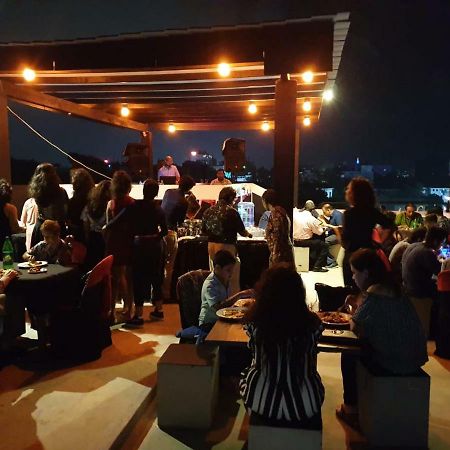 Beverly Hills Hotel Dehiwala-Mount Lavinia Dış mekan fotoğraf
