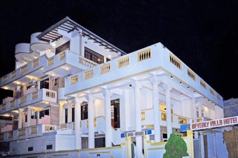 Beverly Hills Hotel Dehiwala-Mount Lavinia Dış mekan fotoğraf
